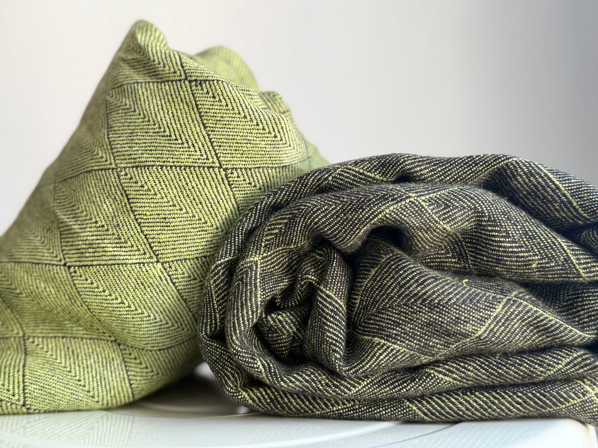 Alistair Woven Wrap