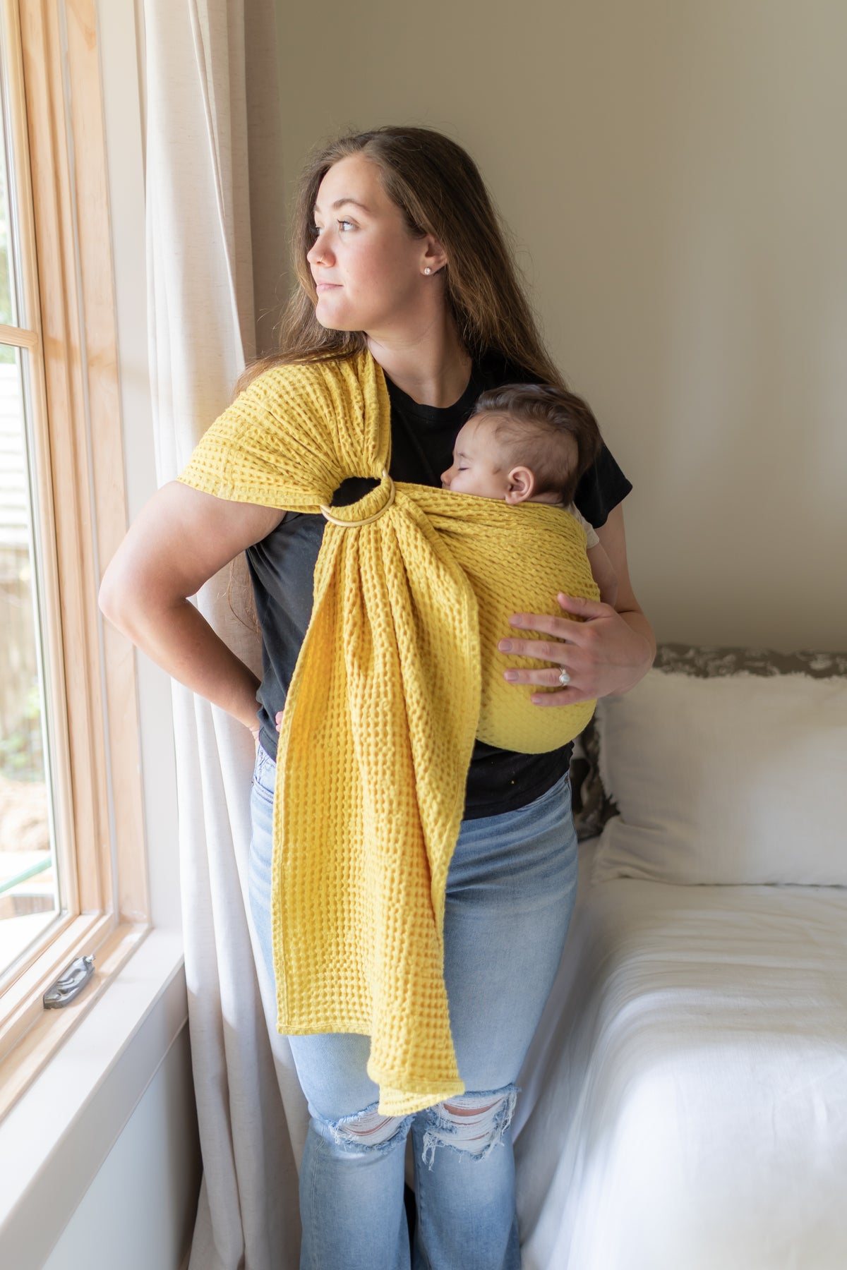 Ellie Kaitlyn Ring Sling